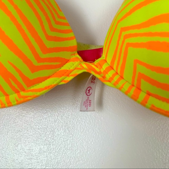 VS PINK 32C Bra - Picture 1 of 2